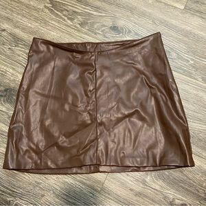 H&M chocolate brown faux leather miniskirt size M